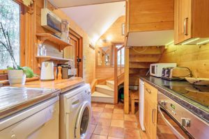 Photo 7- click for photo gallery